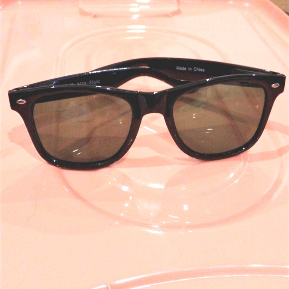 Glamorous Sunglasses Fabulous Black Frames